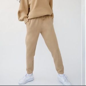 tna cozy fleece perfect sweatpants